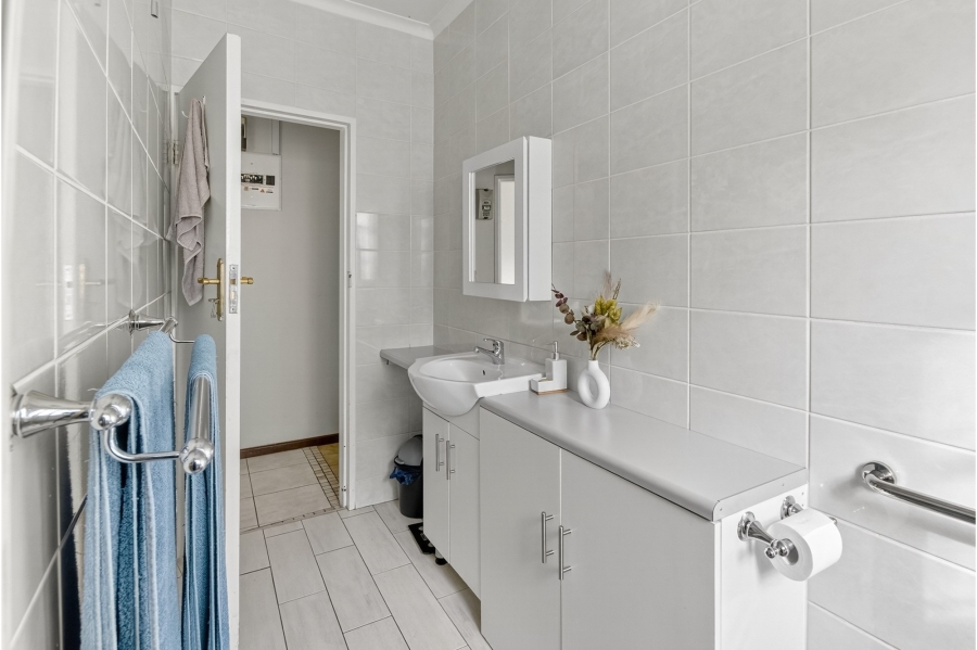 3 Bedroom Property for Sale in Strand South Western Cape